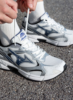 美津浓官网正品男女鞋冬季新款运动鞋SPEED 2K情侣跑步鞋D1GH2229