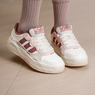 阿迪达斯女鞋2026春季新款粉色休闲鞋低帮板鞋运动鞋正品女士鞋子