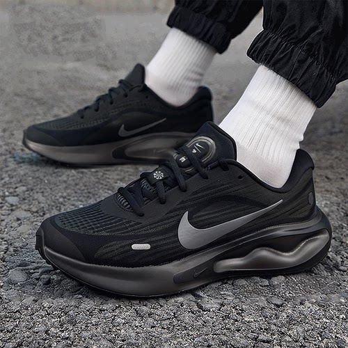 NIKE耐克缓震跑步鞋男鞋冬季新款JOURNEY RUN运动鞋慢跑鞋FN0228