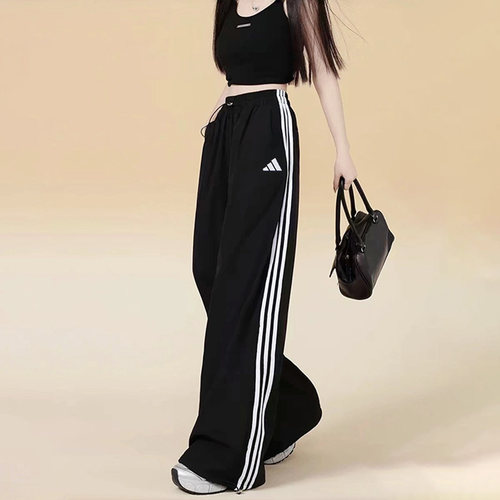 阿迪达斯梭织长裤女2026夏季新款运动裤宽松三条纹直筒裤子JE1306