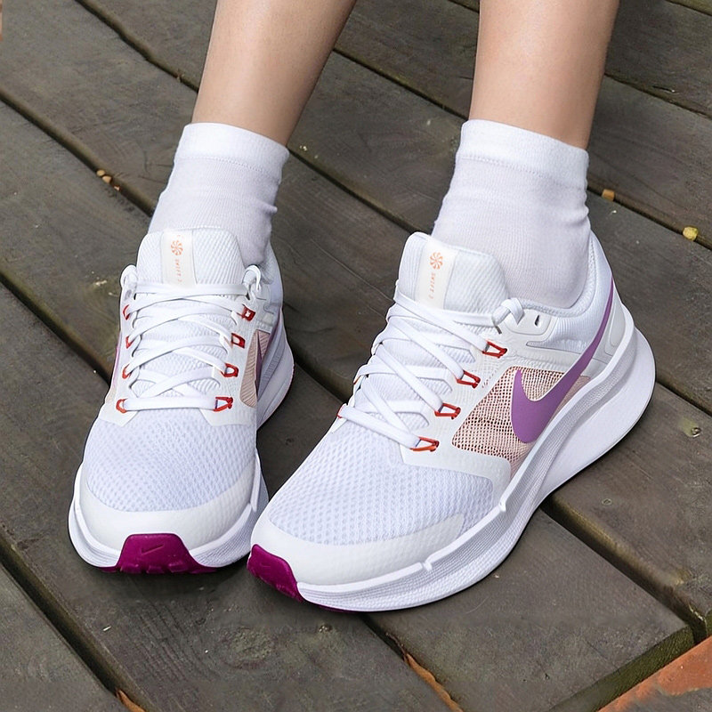 Nike耐克正品网面运动鞋女鞋 2025冬季新款飞线透气跑步鞋DR2698