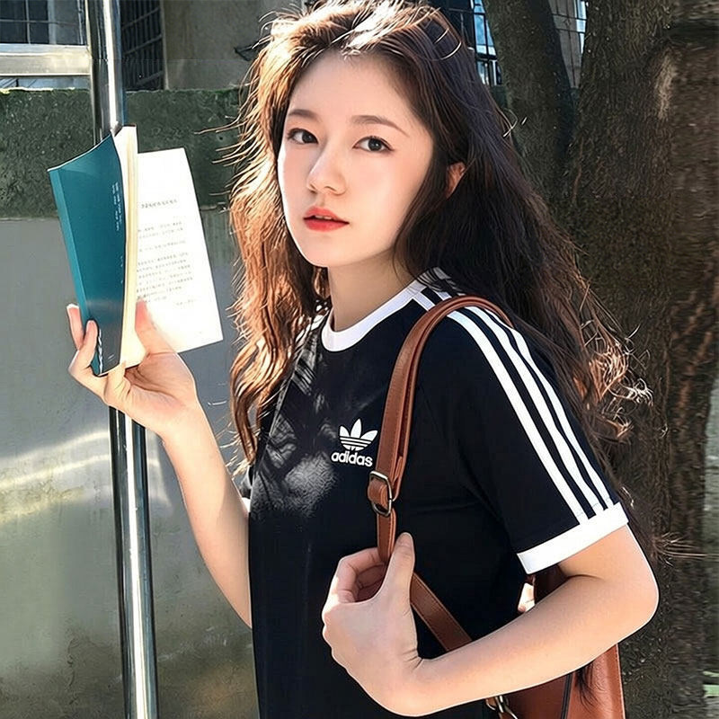 阿迪达斯三叶草黑色短袖女夏季新款Jennie同款T恤圆领半袖男