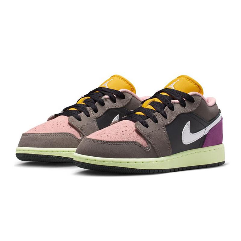 NIKE耐克篮球鞋女鞋运动鞋Air Jordan 1 AJ1轻便休闲鞋大童HQ2021