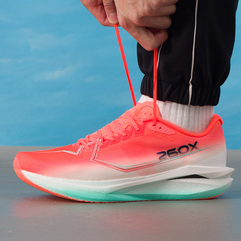 XTEP特步男鞋2025新款260X 3.0竞速跑鞋运动鞋缓震轻便透气跑步鞋