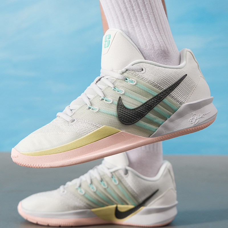 NIKE耐克轻便篮球鞋女鞋冬季新款SABRINA 3运动鞋实战球鞋HF2882