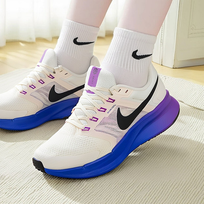 NIKE耐克女鞋2026新款冬季运动鞋RUN SWIFT3减震训练跑步鞋DR2698
