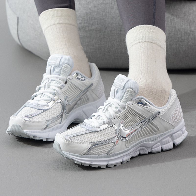 Nike耐克老爹鞋女鞋25新款ZOOM VOMERO 5运动鞋透气休闲鞋HF7723