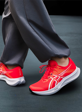 亚瑟士asics男鞋跑步鞋2025冬季轻量缓震透气竞速运动鞋1011C084