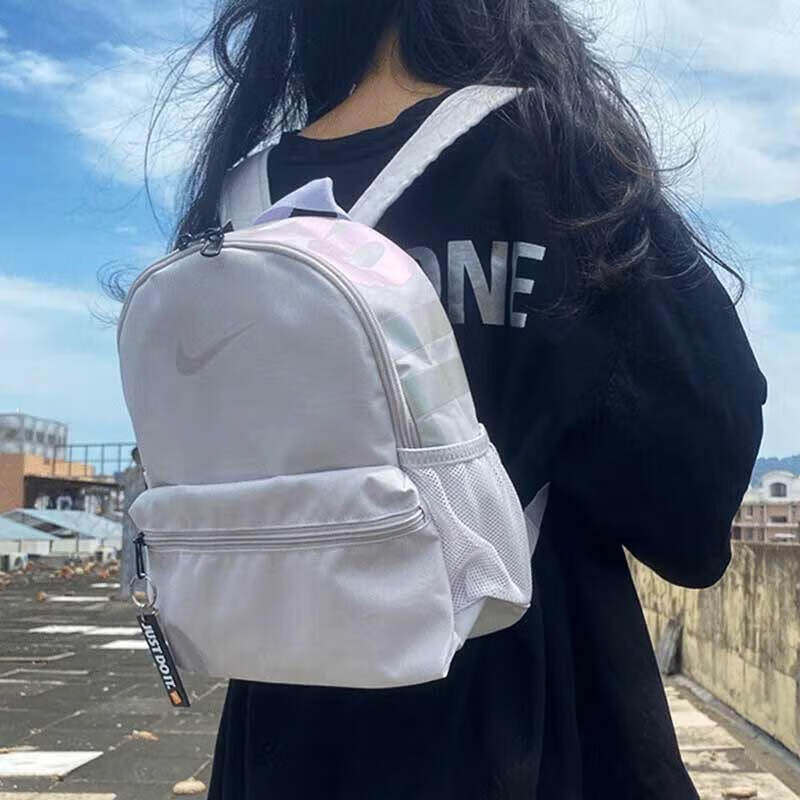 耐克耐克背包女包男包新款运动包户外旅行包休闲小包学生双肩包