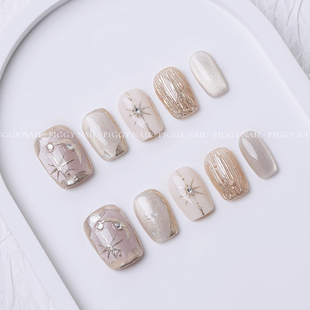 Piggy【披星戴月】手工穿戴甲星月猫眼手绘日常气质小众显白美甲