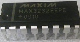 MAX3232EEPE±15kVESD保护10nA 3.0V-5.5V速率1Mbps RS-232收发器