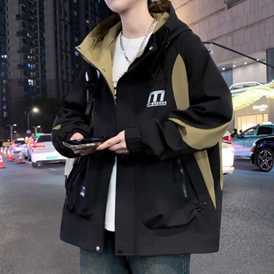 连帽工装夹克男2025新款青少年男生早秋穿搭冲锋衣春秋季男装外套