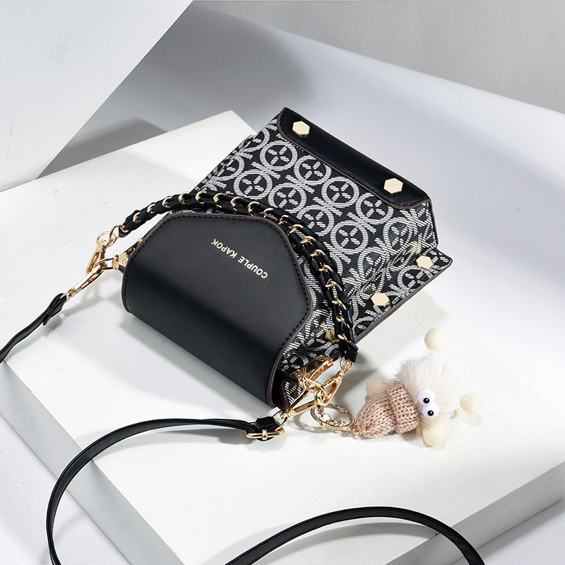 高级感手机包斜挎包2024新款女包迷你小包包上班小拎包斜挎小包女