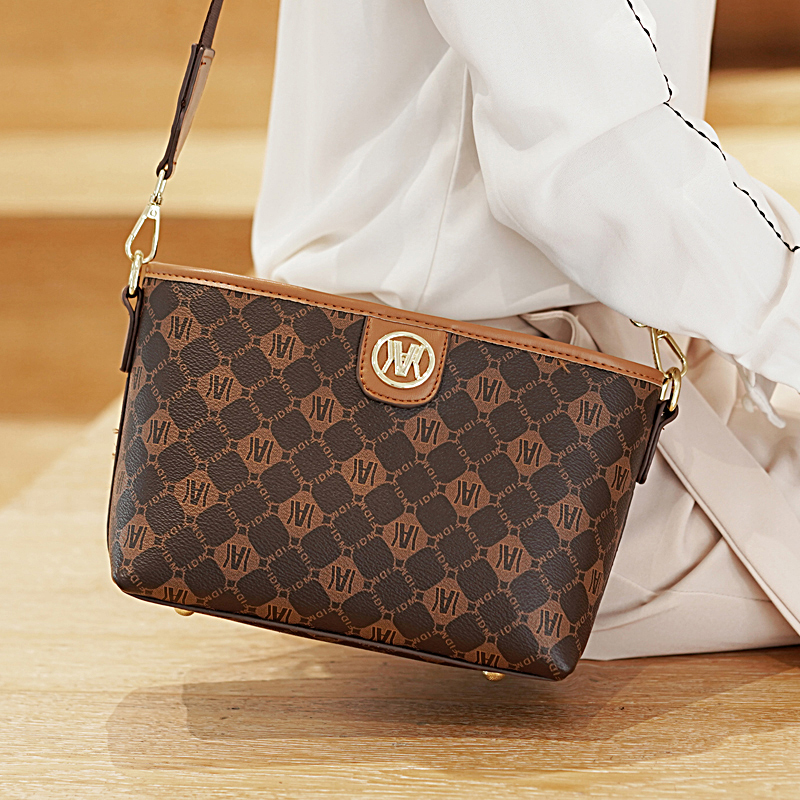 尼雯卡水桶包印花中包欧美