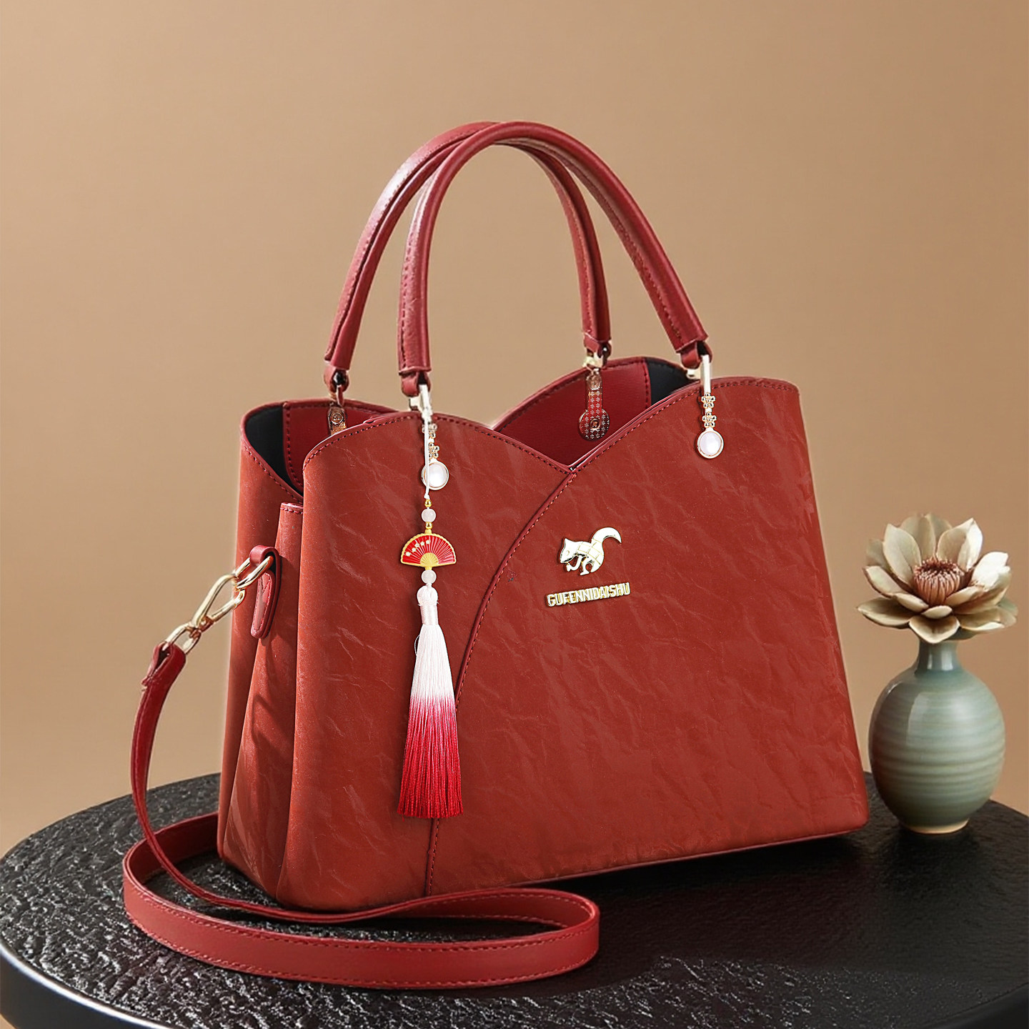 红色包包喜宴手提包女士大气新娘婚包大容量高级感2025新款斜挎包