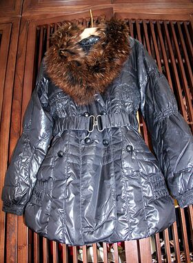 英伦双排扣腰带褶皱通勤风羽绒服
