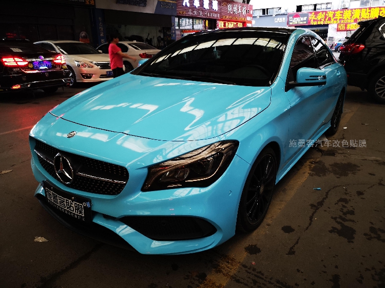 上海实体店汽车改色贴膜适用于 奔驰cla贴超亮水晶