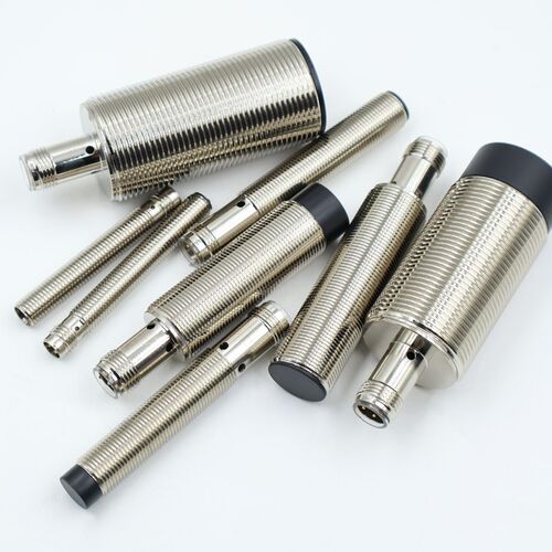 接近开关E2B-M18LS05-M1-C1 C2 B1B2E2B-M18LN10-M1-B1 B2 C1C2