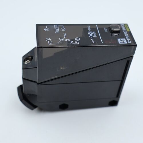 E3JM-DS70M4-G E3JM-DS70M4 E3JM-R4M4-G E3JM-R4M4 光电开关