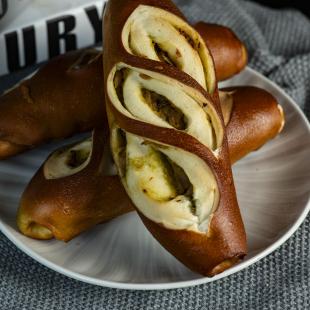 焙叔 店烧椒鸡肉碱水面包健身代餐面包造成易饱腹营养烘焙手作