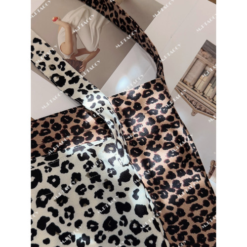 时尚轻便手提单肩豹纹包女