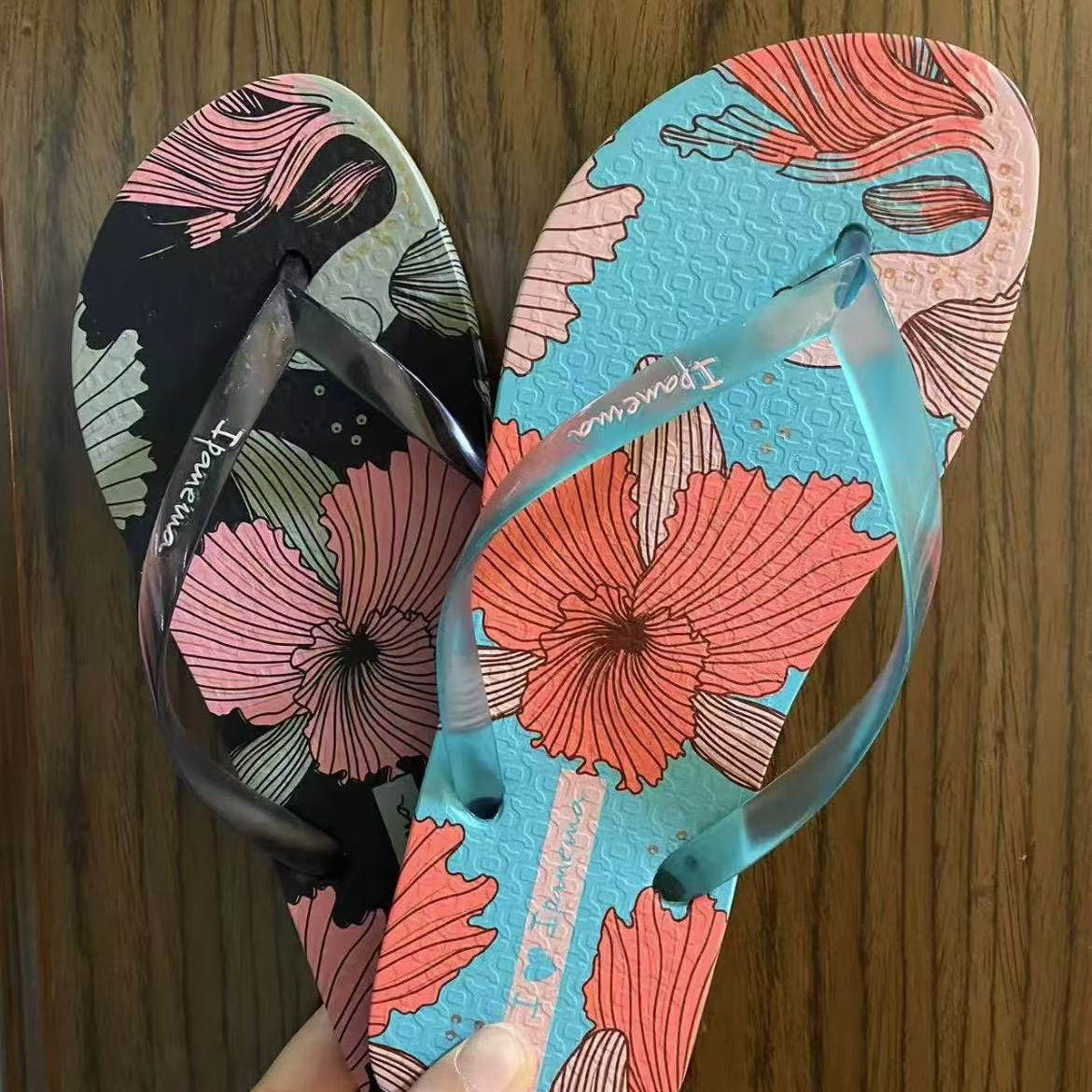 依帕内玛花朵外穿女士人字拖
