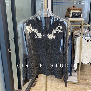 法式复古 设计感刺绣绣花灰色圆领百搭针织开衫长袖羊毛外套女厚
