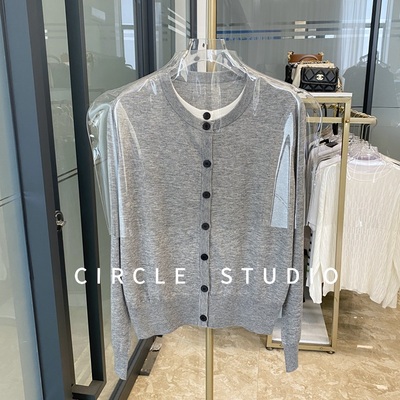 设计感假两件圆领羊毛针织衫开衫