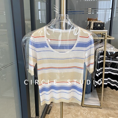 设计感圆领套头彩色条纹针织衫