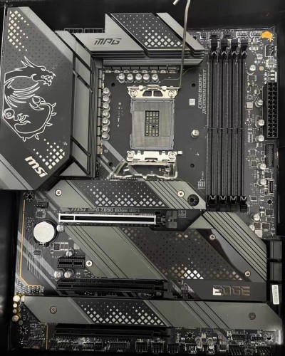 微星Z690 EDGE WIFI D5内存刀锋主板1700针支持12/13/14代cpu