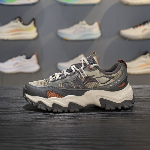 李宁透气耐磨男子系带休闲鞋