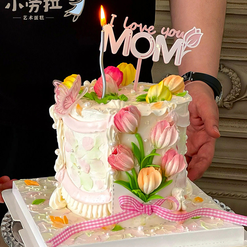 浪漫母亲节奶油郁金香蛋糕装饰刮刀花粉白亚克力MOM蝴蝶丝带插件,节庆用品/礼品,蛋糕/烘焙装饰用品,淘宝优惠券,粉丝福利购,淘宝优惠卷