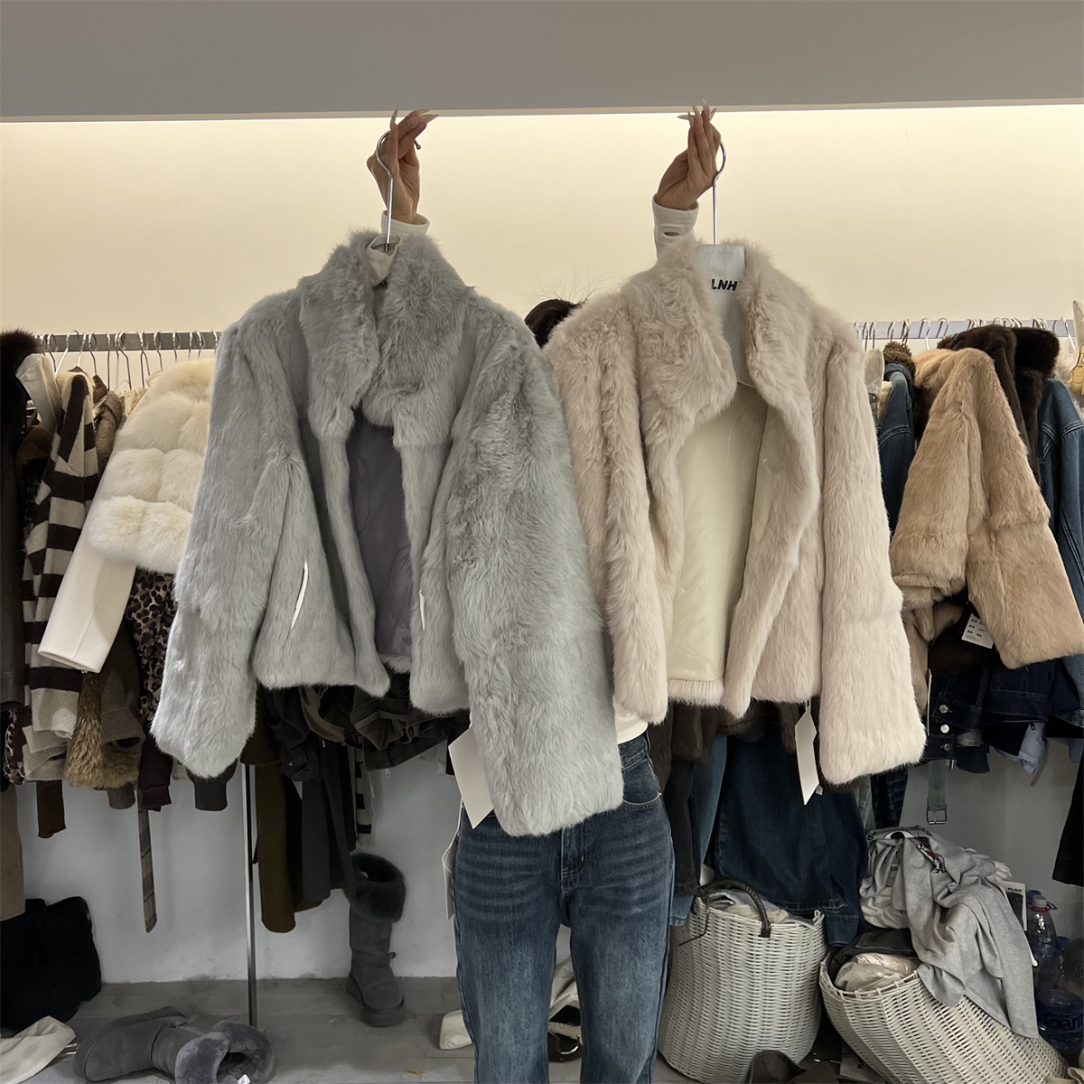 PLNH2025冬季新款韩版时尚设计感宽松显瘦立领保暖兔毛皮草外套女