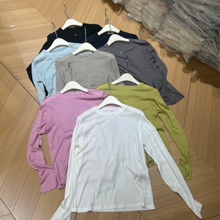 上衣 T恤女百搭宽松天丝柔软打底衫 欧货2026春季 新简约一粒扣长袖