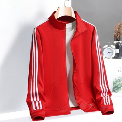 红色运动休闲情侣套装