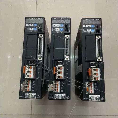 议价伺服驱动器，X5DA10A-11，100w，，160