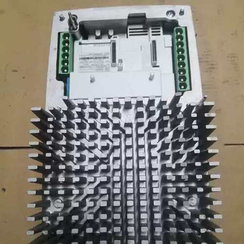 议价E82EV752-4B152 防爆变频器 工控自动化工业控制配件