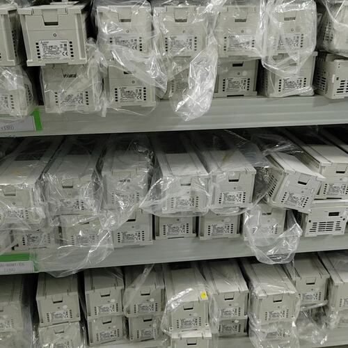 议价PLCFX5U-80MT/ESFX5U-32MT/ESFX5U-64MT/ES