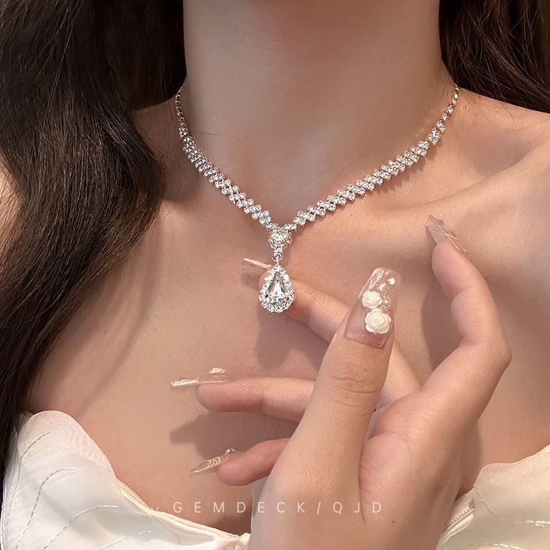 满钻水滴轻奢项链小众设计感choker温柔纯欲锁骨链女贵气千金颈链