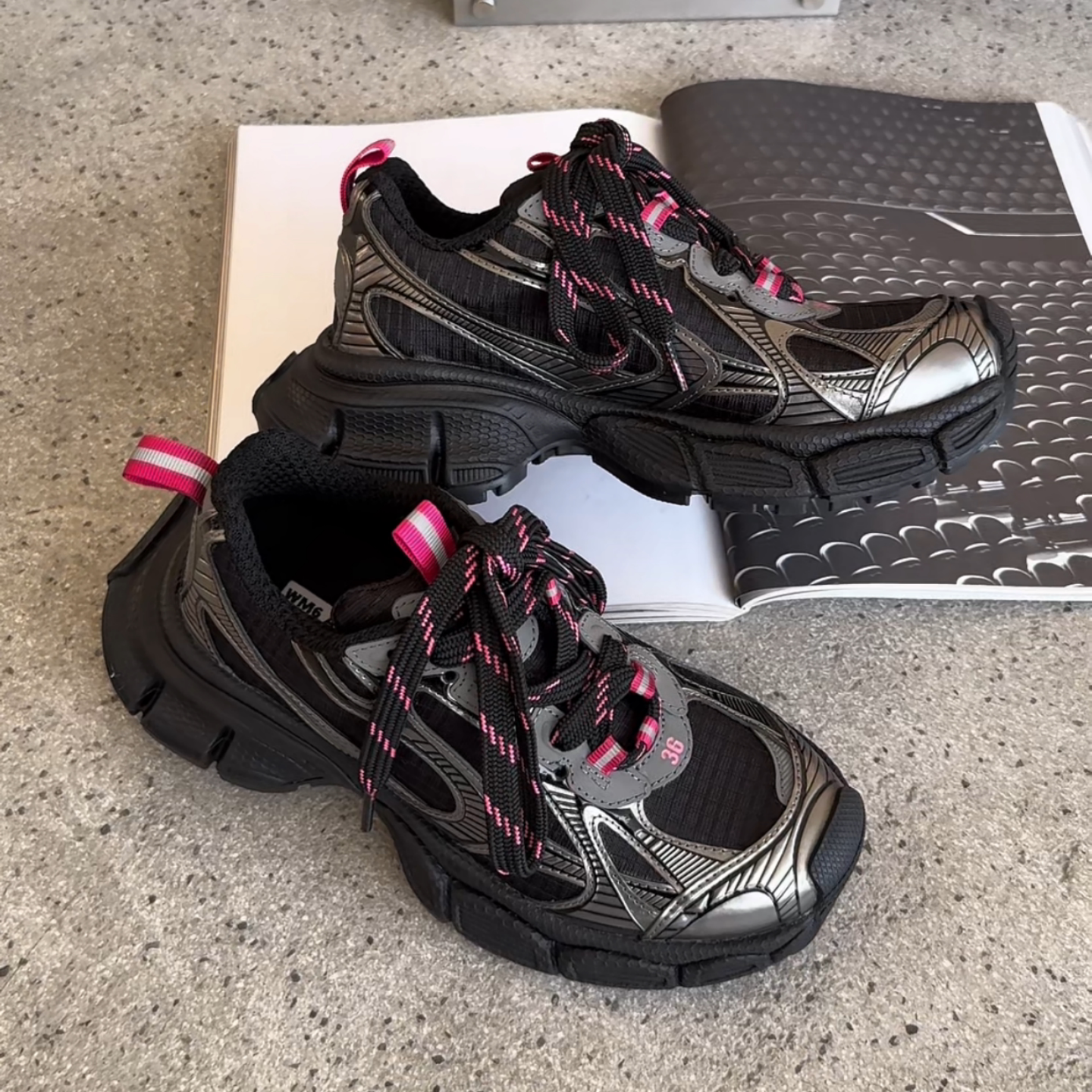 WM6真皮女鞋2026春季拼色欧货欧洲站圆头系带厚底绑带老爹鞋单鞋