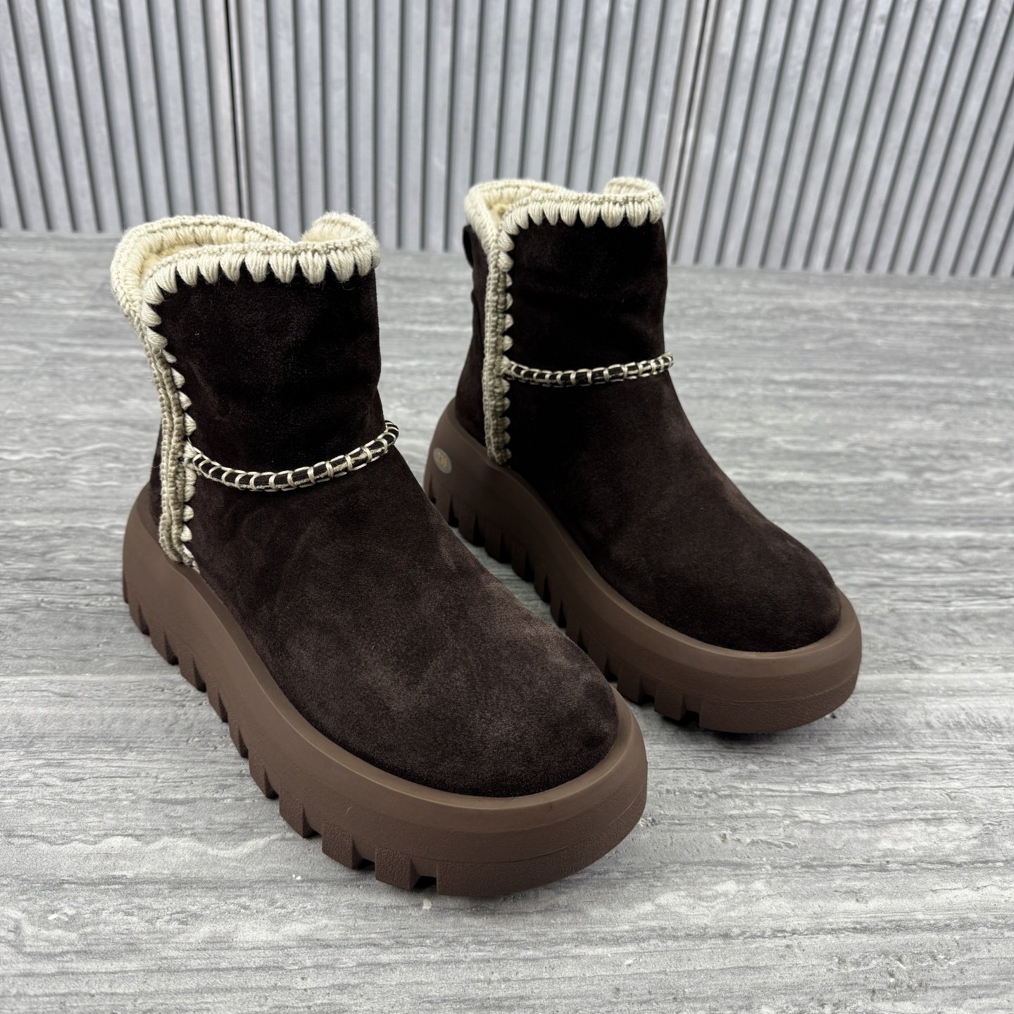 新款厚底松糕底加绒雪地靴短靴