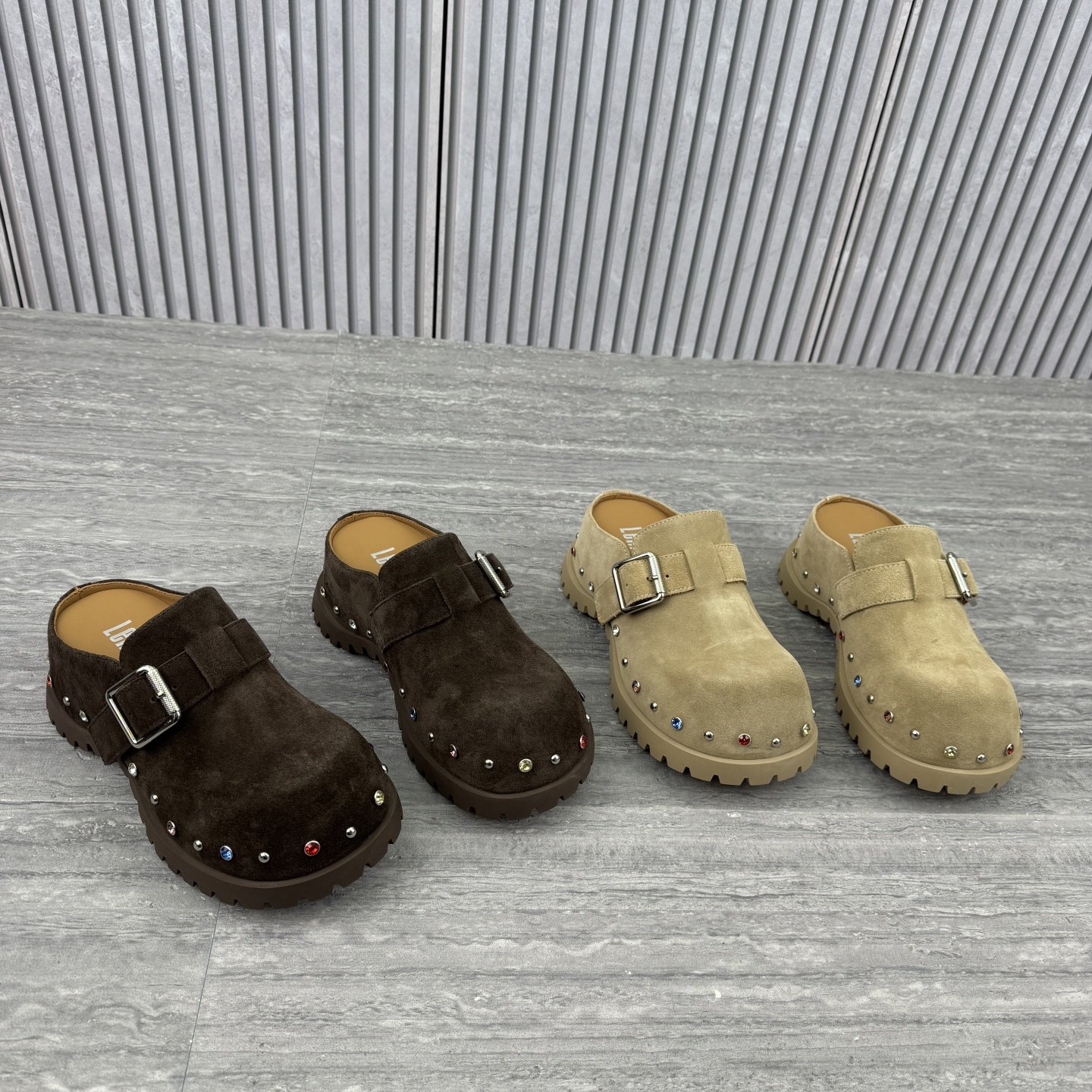 2026春季新款欧货欧洲站复古铆钉水钻勃肯鞋女鞋坡跟厚底包头拖鞋,女鞋,包头拖,淘宝优惠券,粉丝福利购,淘宝优惠卷