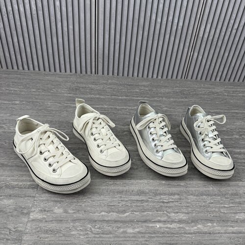 欧洲站真皮做旧系带平底女板鞋