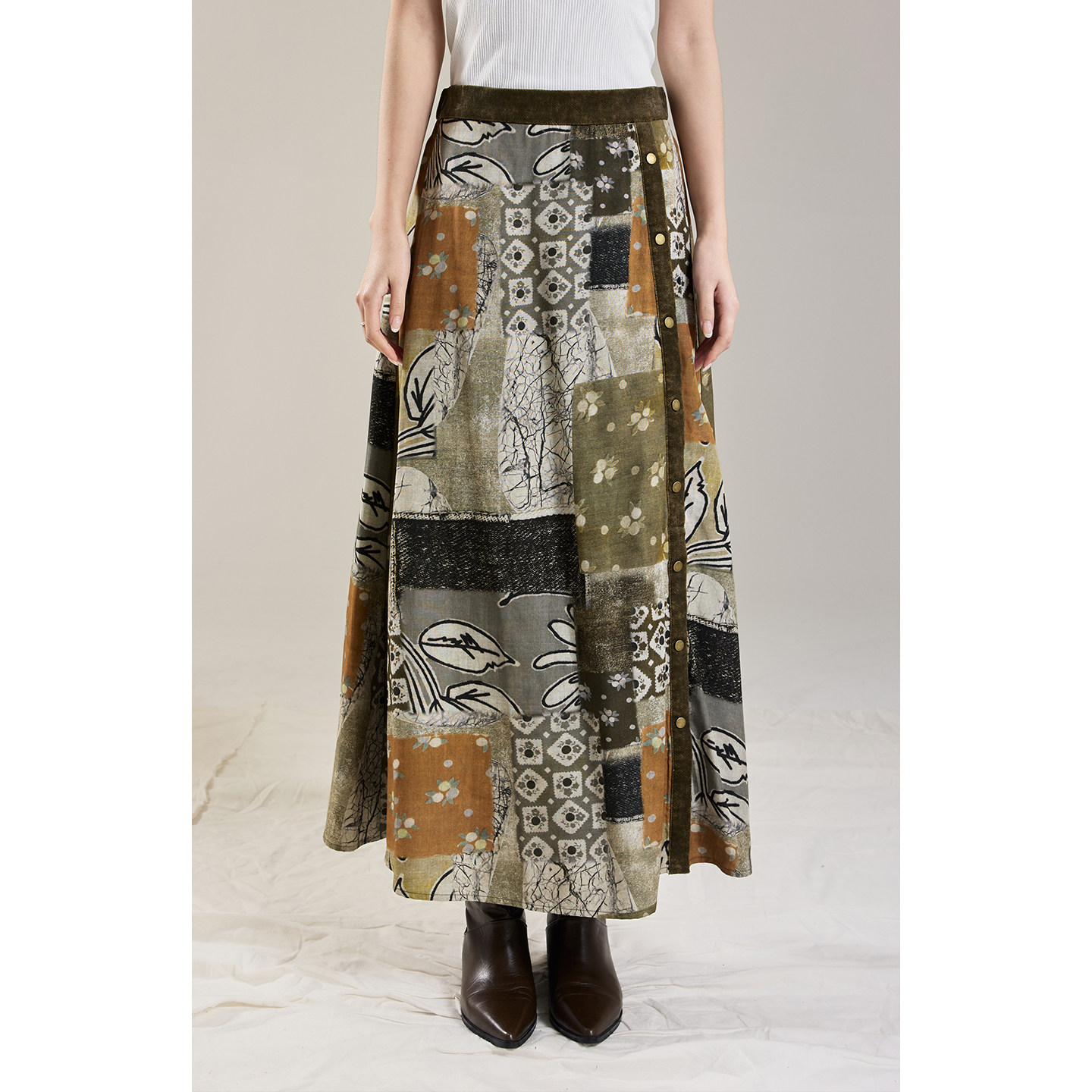 【落叶集】CAREMIND植物印花拼布艺术感半身裙廓形垂感A字半身裙