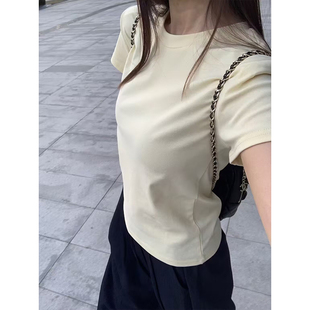 春夏白色短款圆领棉质短袖t恤女修身正肩打底体恤辣妹短装上衣潮