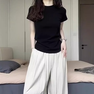 辣妹短款 正肩黑色短袖 显瘦修身 2025新款 别致绝美小上衣 t恤女夏季