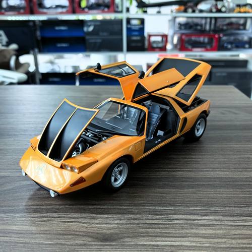 NOREV诺威尔1/18奔驰 C 111/II 1970概念车仿真 合金汽车模型摆件