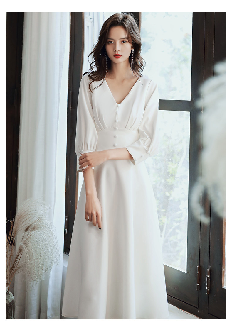 白色小晚礼服裙女2023新款宴会气质订婚连衣裙子可穿缎面领证法式