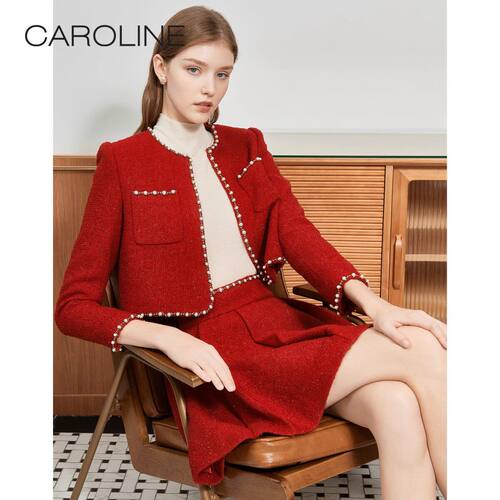 CAROLINE卡洛琳22秋冬新款珍珠镶边圆领红色小香风短外套ECRCDC54