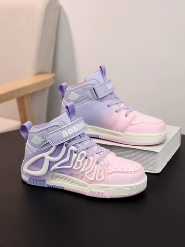 Высокая детская спортивная обувь